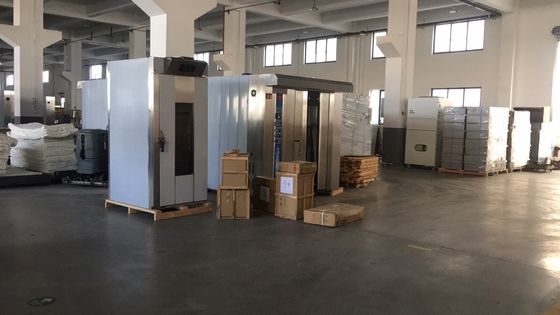 Gas eléctrico Diesel Oil 380V/220V 32 bandejas Panadería Horno rotativo con bandejas y carretillas