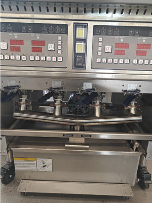 Cuatro macetas Cuatro cestas con sistema de filtro de aceite 304SUS Ventless chips kfc profundos Electric Chips Open chips freidora para la máquina de cocinar