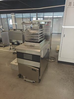 Panel táctil eléctrico inteligente de 8HD 55L 5 bandeja de freír Gran productividad 17KW Freidora abierta